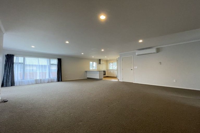 Photo of property in 355 College Street, West End, Palmerston North, 4410