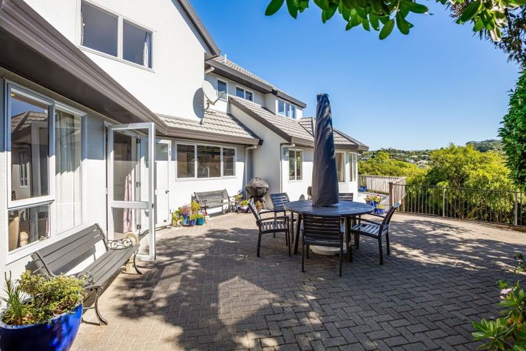 Photo of property in 56 Molyneux Close, Whitby, Porirua, 5024