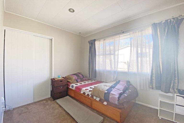 Photo of property in 1/2 Chevis Place, Pakuranga, Auckland, 2010