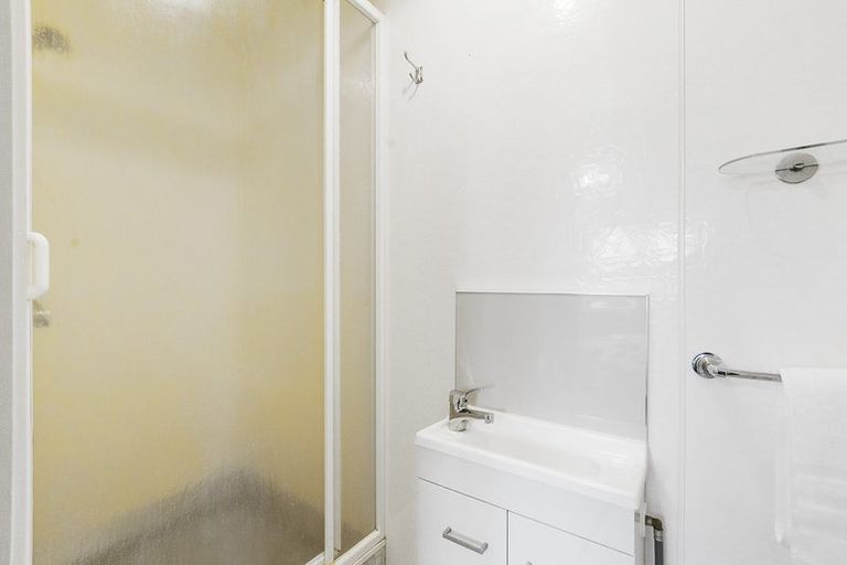 Photo of property in 42 Byron Street, Leamington, Cambridge, 3432