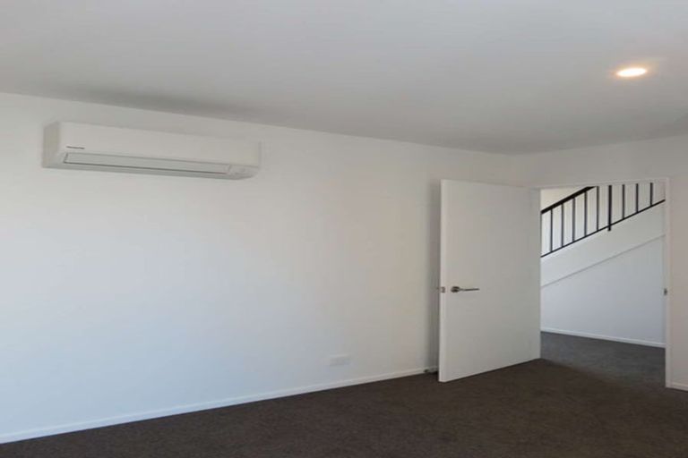 Photo of property in 5/246 Marine Parade, New Brighton, Christchurch, 8061
