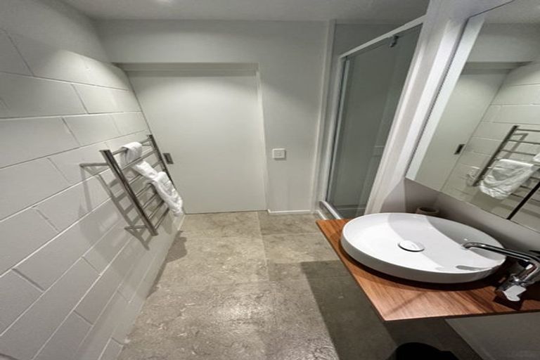 Photo of property in 14/73 Princes Street, Northcote Point, Auckland, 0627