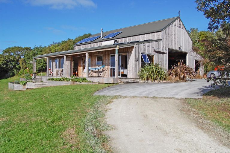 Photo of property in 32 Waterview Crescent, Kaiwaka, 0573