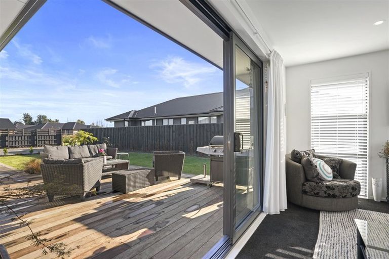 Photo of property in 21 Goldie Drive, Rangiora, 7400