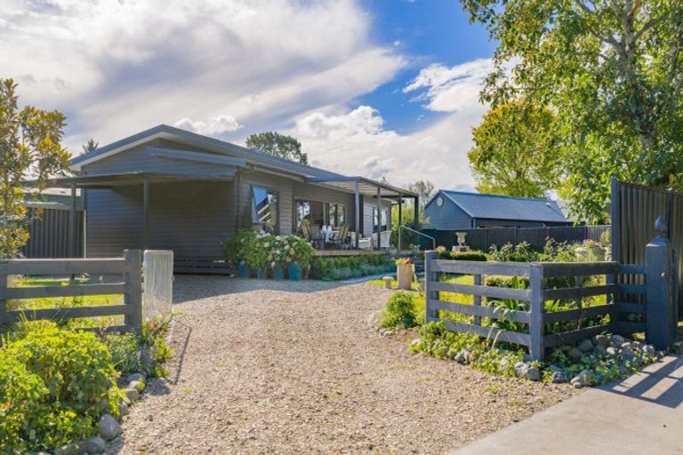Photo of property in 32a Owen Street, Tikokino, Waipawa, 4273