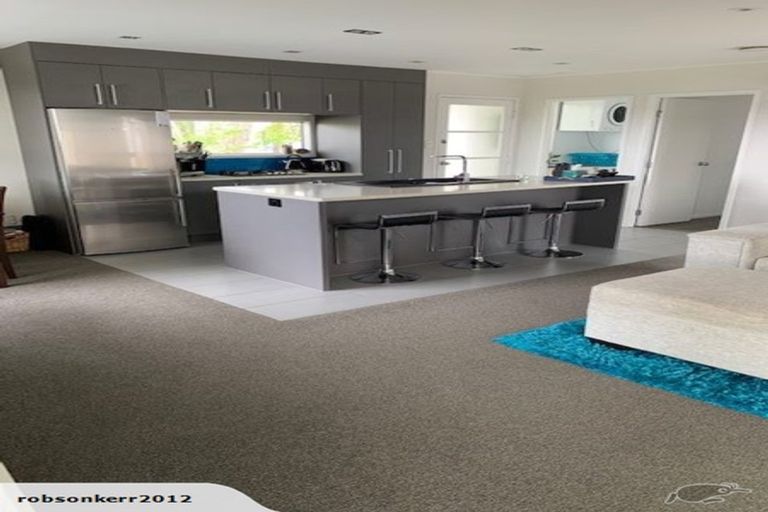 Photo of property in 31 Blanche Way, Half Moon Bay, Auckland, 2012