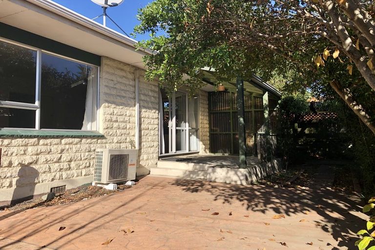 Photo of property in 2/19a Parkers Road, Tahunanui, Nelson, 7011