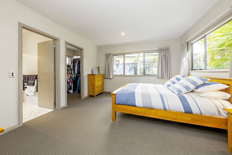 Photo of property in 19 Tuakura Way, The Gardens, Auckland, 2105