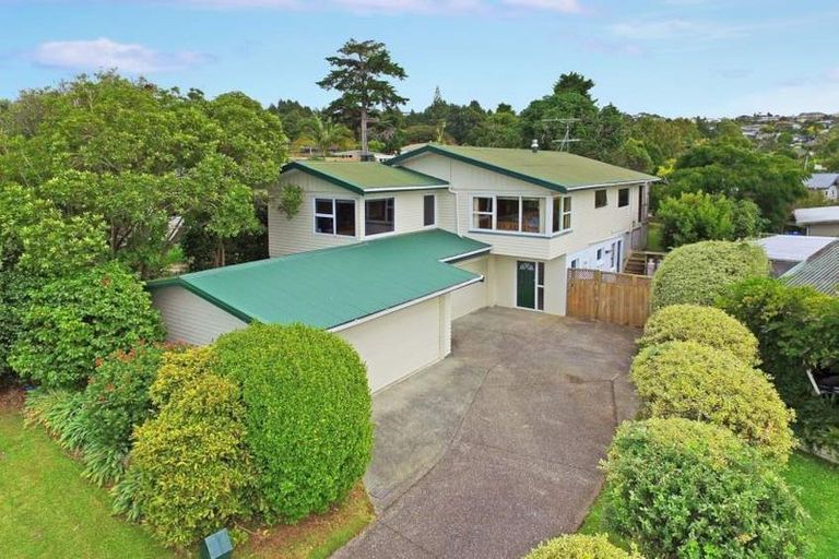 Photo of property in 50 Moore Street, Hillcrest, Auckland, 0627