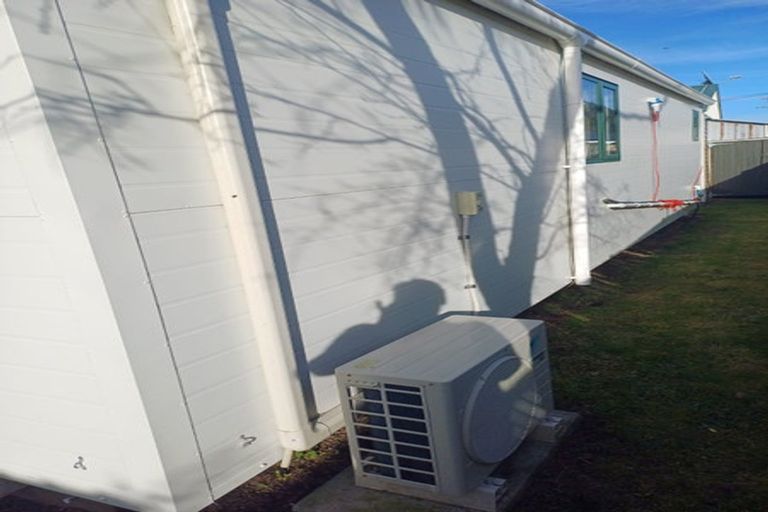 Photo of property in 28 Russell Road, Fairy Springs, Rotorua, 3015