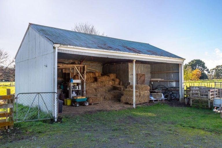 Photo of property in 64 Chester Road, Clareville, Carterton, 5791