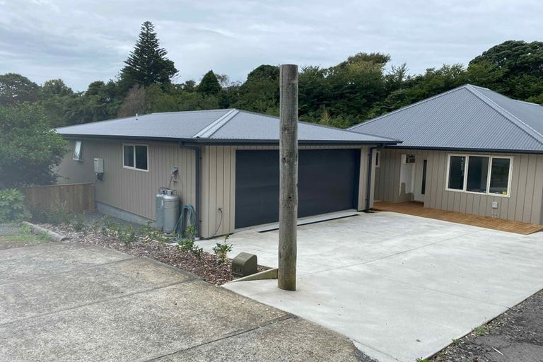 Photo of property in 79 Seaview Road, Westown, New Plymouth, 4310