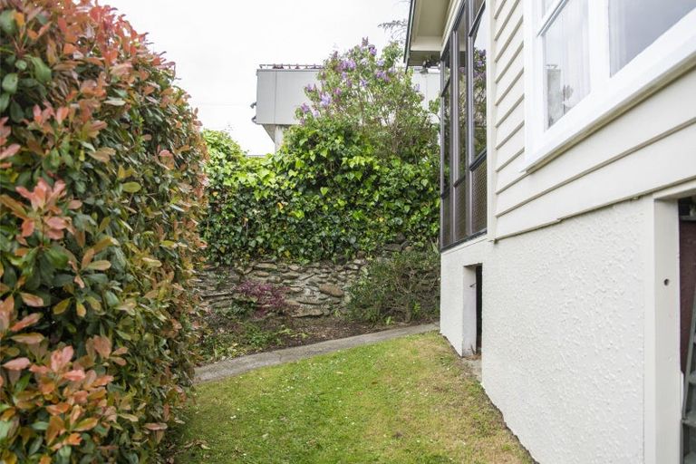 Photo of property in 87 Milton Terrace, Picton, 7220