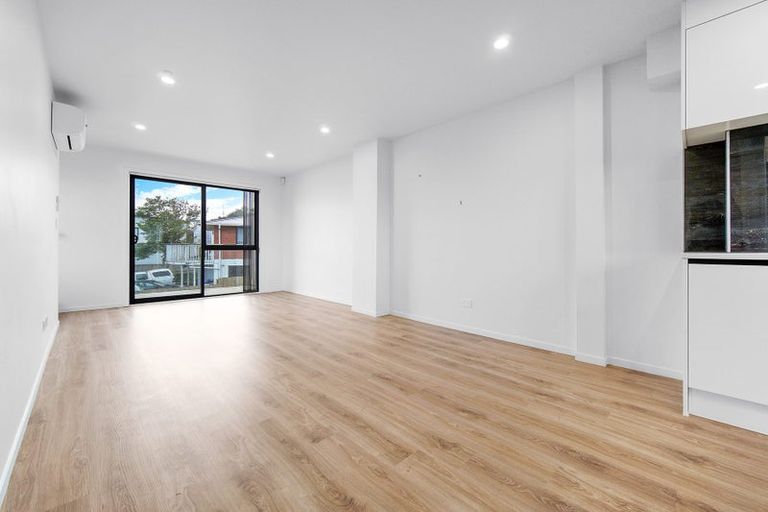 Photo of property in 5/34 Parry Road, Mount Wellington, Auckland, 1062