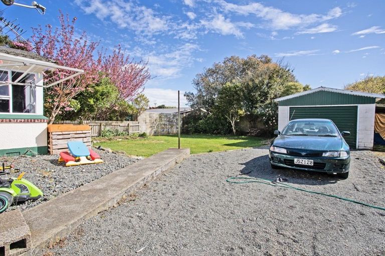 Photo of property in 38 Weka Street, Waikiwi, Invercargill, 9810