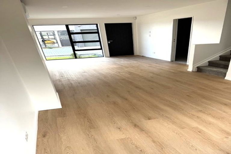 Photo of property in 7/15 Oakland Avenue, Papatoetoe, Auckland, 2025