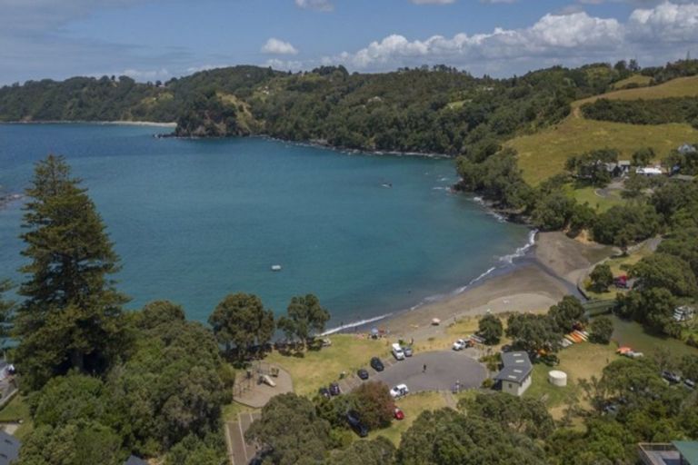 Photo of property in 51 Grand View Road, Leigh, 0985