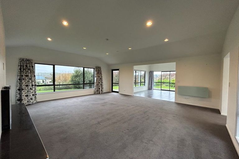 Photo of property in 6 Penrith Road, Poraiti, Napier, 4182