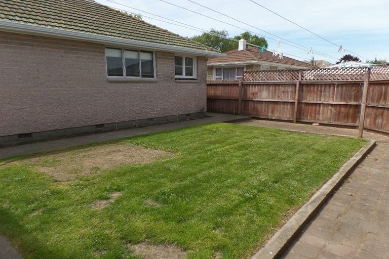 Photo of property in 1/25 Bevington Street, Avonhead, Christchurch, 8042