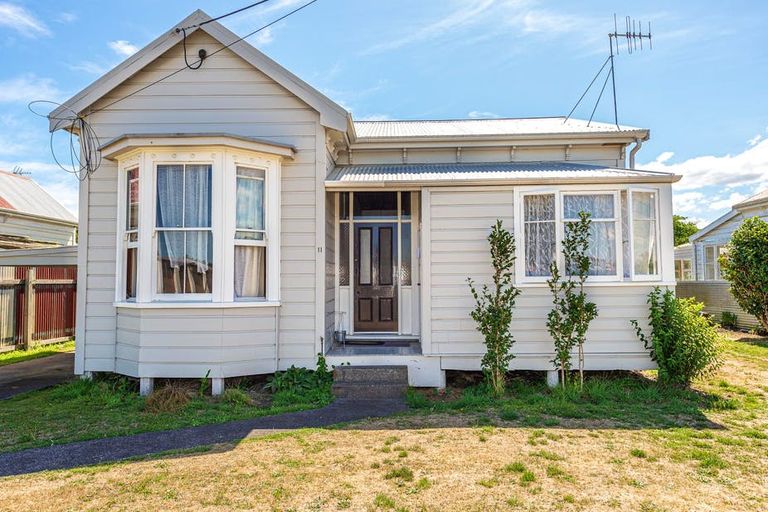 Photo of property in 11 Kelvin Street, Aramoho, Wanganui, 4500