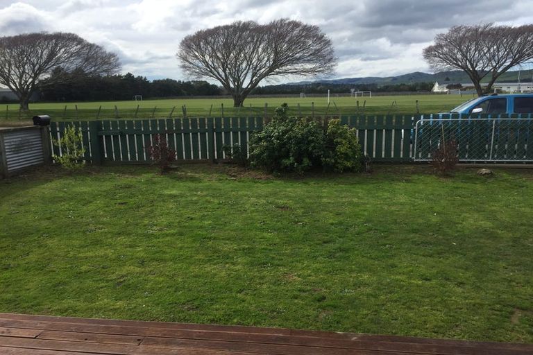 Photo of property in 74 New York Street, Martinborough, 5711