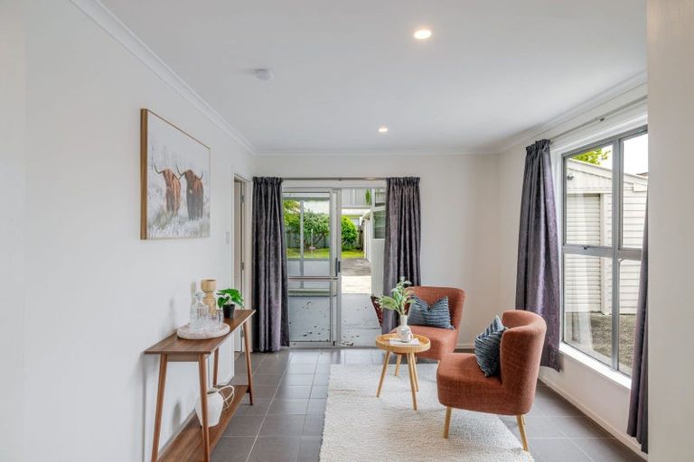 Photo of property in 3 Manchester Street, Takaro, Palmerston North, 4412