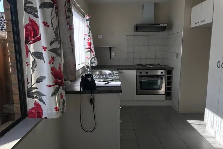 Photo of property in 103a Glengarry Road, Glen Eden, Auckland, 0602