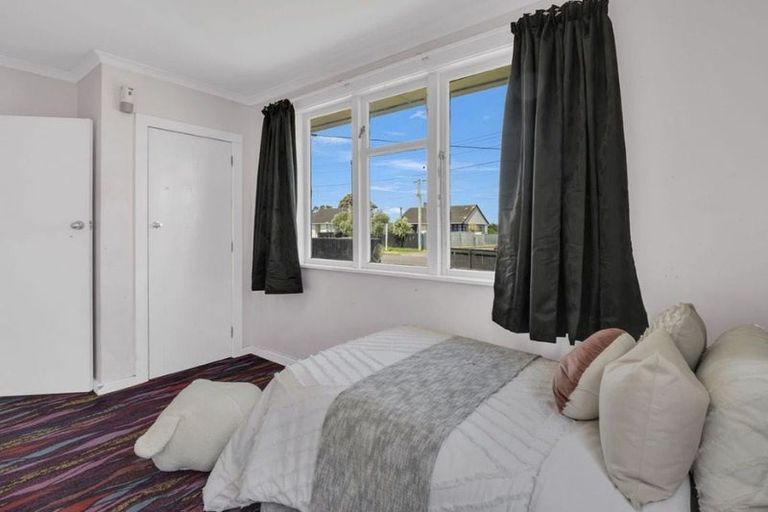 Photo of property in 33 Matipo Street, Castlecliff, Whanganui, 4501