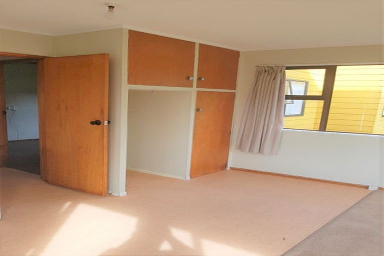 Photo of property in 138 Rangituhi Crescent, Takapuwahia, Porirua, 5022
