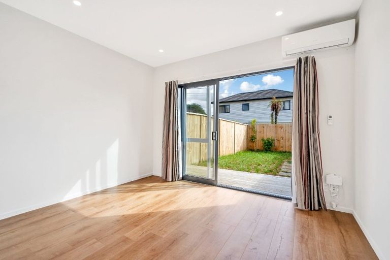 Photo of property in 8/54 Swanson Road, Henderson, Auckland, 0610