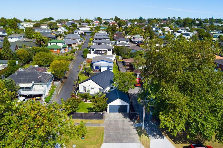 Photo of property in 68 Seabrook Avenue, New Lynn, Auckland, 0600