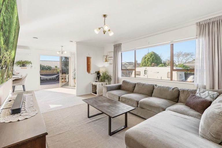Photo of property in 21 Hastings Street, Te Puke, 3119