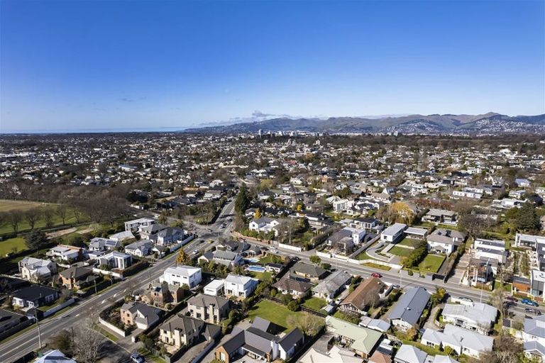 Photo of property in 5 Elmwood Road, Strowan, Christchurch, 8052