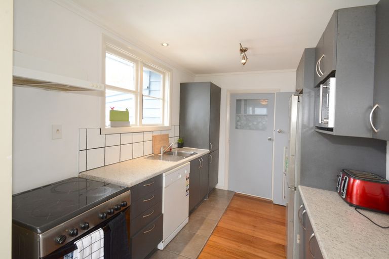 Photo of property in 5 Ellersley Street, Halfway Bush, Dunedin, 9010