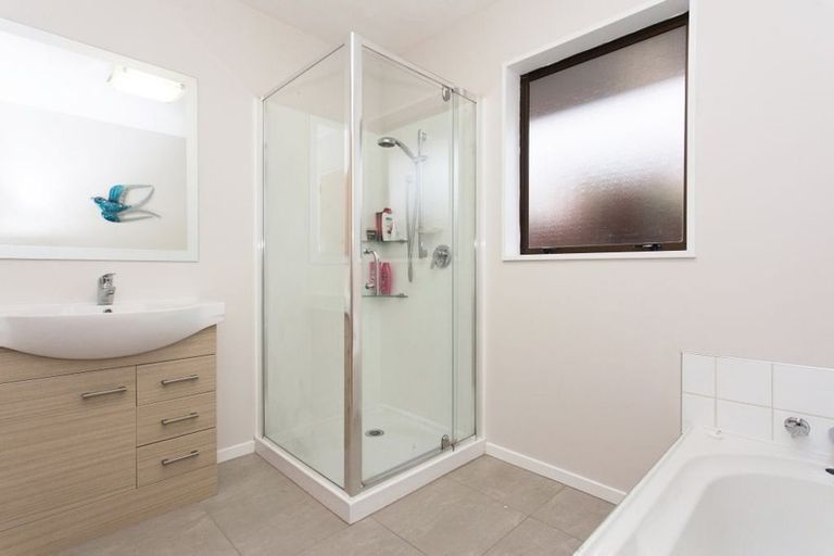 Photo of property in 49 Lowry Avenue, Redwood, Christchurch, 8051