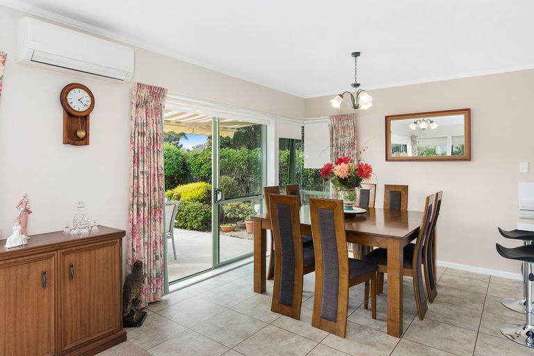 Photo of property in 111 Blake Boulevard, Papamoa Beach, Papamoa, 3118