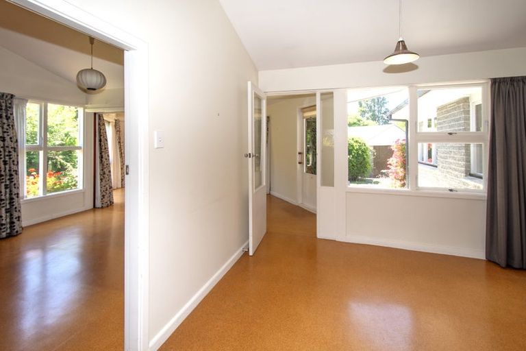 Photo of property in 49 Torquay Place, Bryndwr, Christchurch, 8053