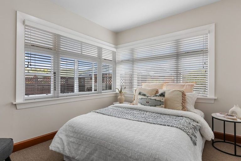 Photo of property in 18 Bowenvale Avenue, Cashmere, Christchurch, 8022