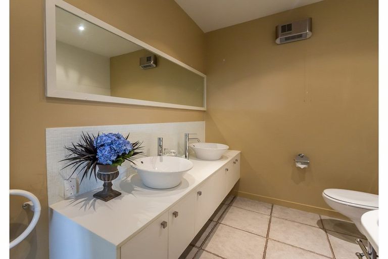 Photo of property in 11b Lookaway Place, Huntsbury, Christchurch, 8022