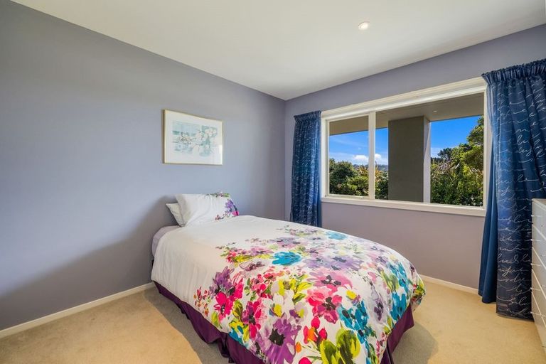 Photo of property in 38 Aspiring Terrace, Aotea, Porirua, 5024