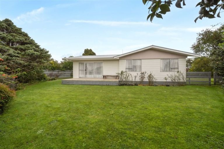 Photo of property in 7 Kamahi Avenue, Hawera, 4610