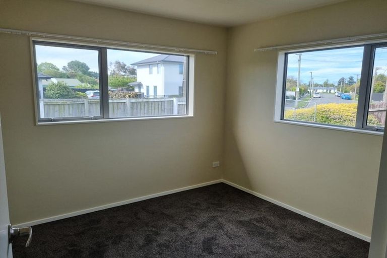 Photo of property in 1/2 Wildwood Avenue, Wainoni, Christchurch, 8061