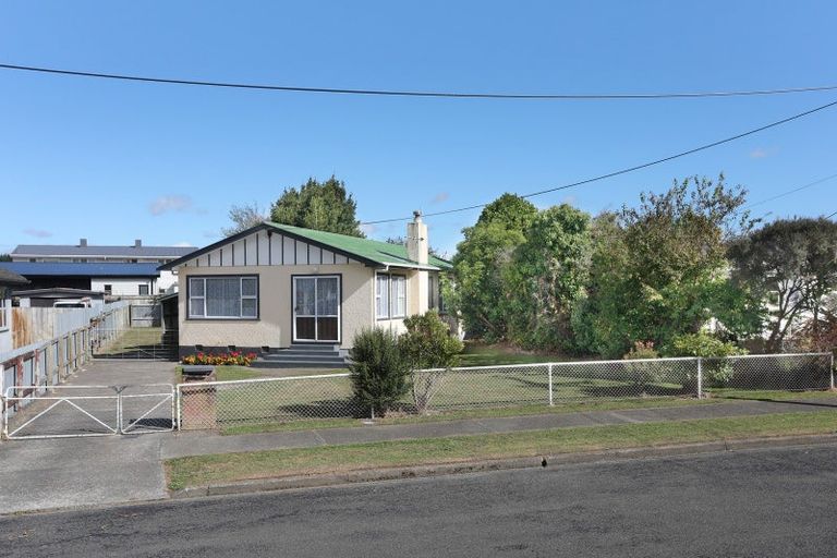 Photo of property in 24 Andrew Street, Feilding, 4702