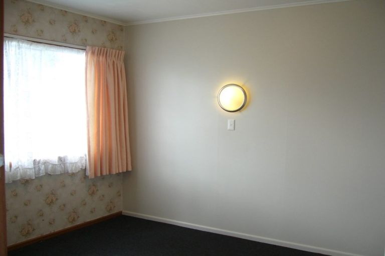 Photo of property in 2/7 Chapel Street, Papakura, 2110
