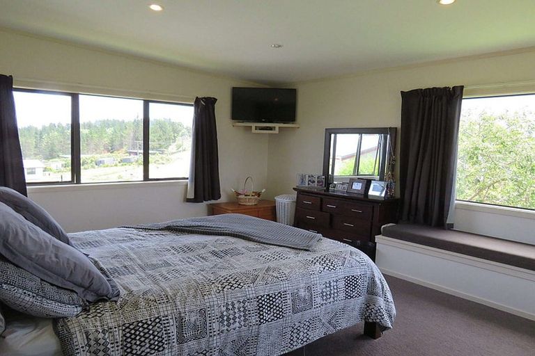 Photo of property in 582 Pahi Road, Pahi, Paparoa, 0571