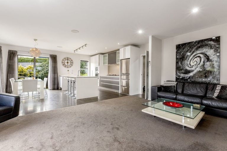 Photo of property in 2 Nelson Avenue, Aotea, Porirua, 5024