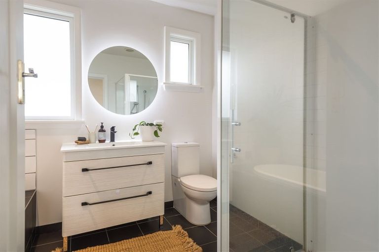 Photo of property in 29 Main Road, Redcliffs, Christchurch, 8081