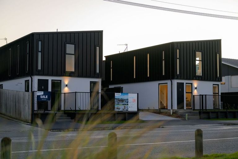 Photo of property in 164a Marine Parade, New Brighton, Christchurch, 8083