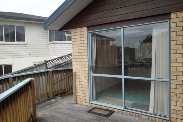 Photo of property in 25 Meadowviews Drive, Welcome Bay, Tauranga, 3112