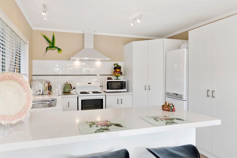 Photo of property in 111 Blake Boulevard, Papamoa Beach, Papamoa, 3118